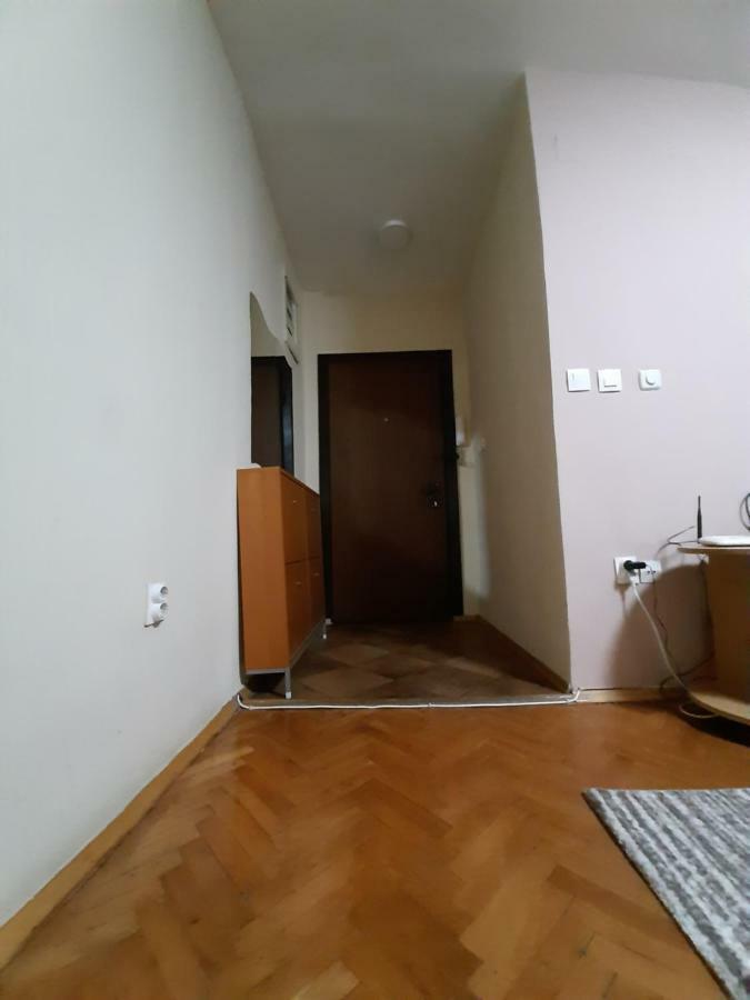 Square Exclusive Apartment 3N 斯科普里 外观 照片